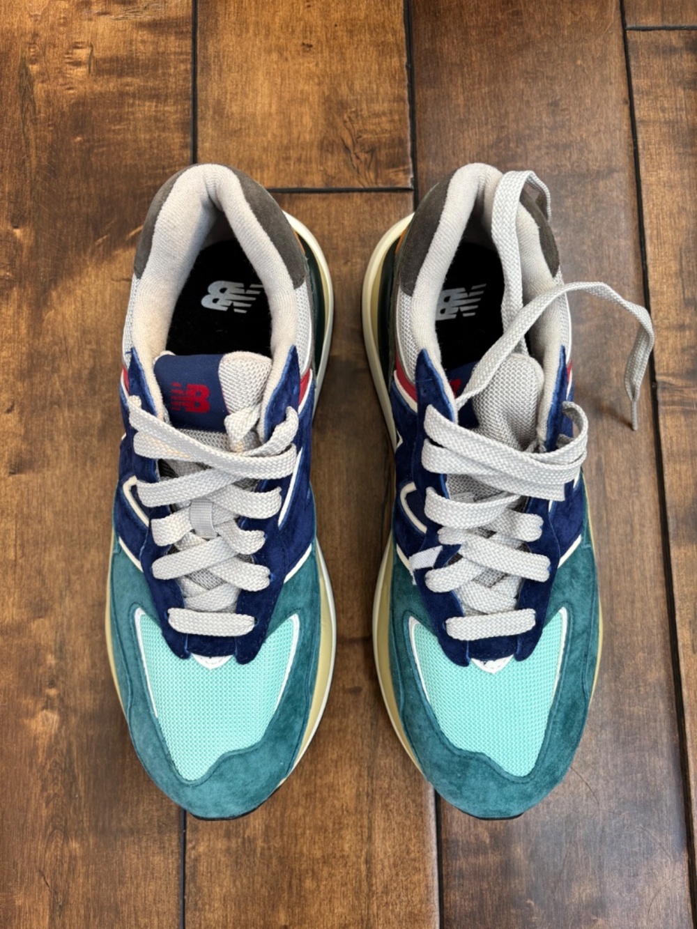 Men’s New Balance Size 8.5 57/40 Sneakers Runners 5740 - Picture 3 of 8